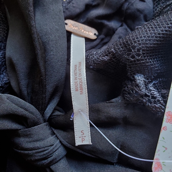 Free People Chante Lace Tie Front Tank - Picture 7 of 12